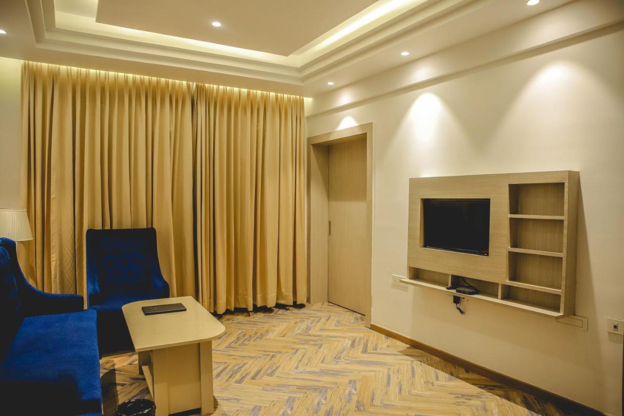 The Orlov Hotel Panipat Ngoại thất bức ảnh
