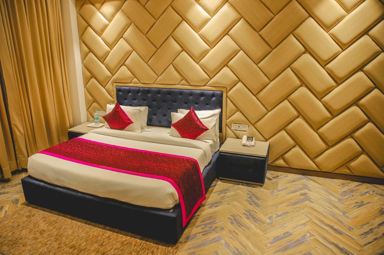 The Orlov Hotel Panipat Ngoại thất bức ảnh